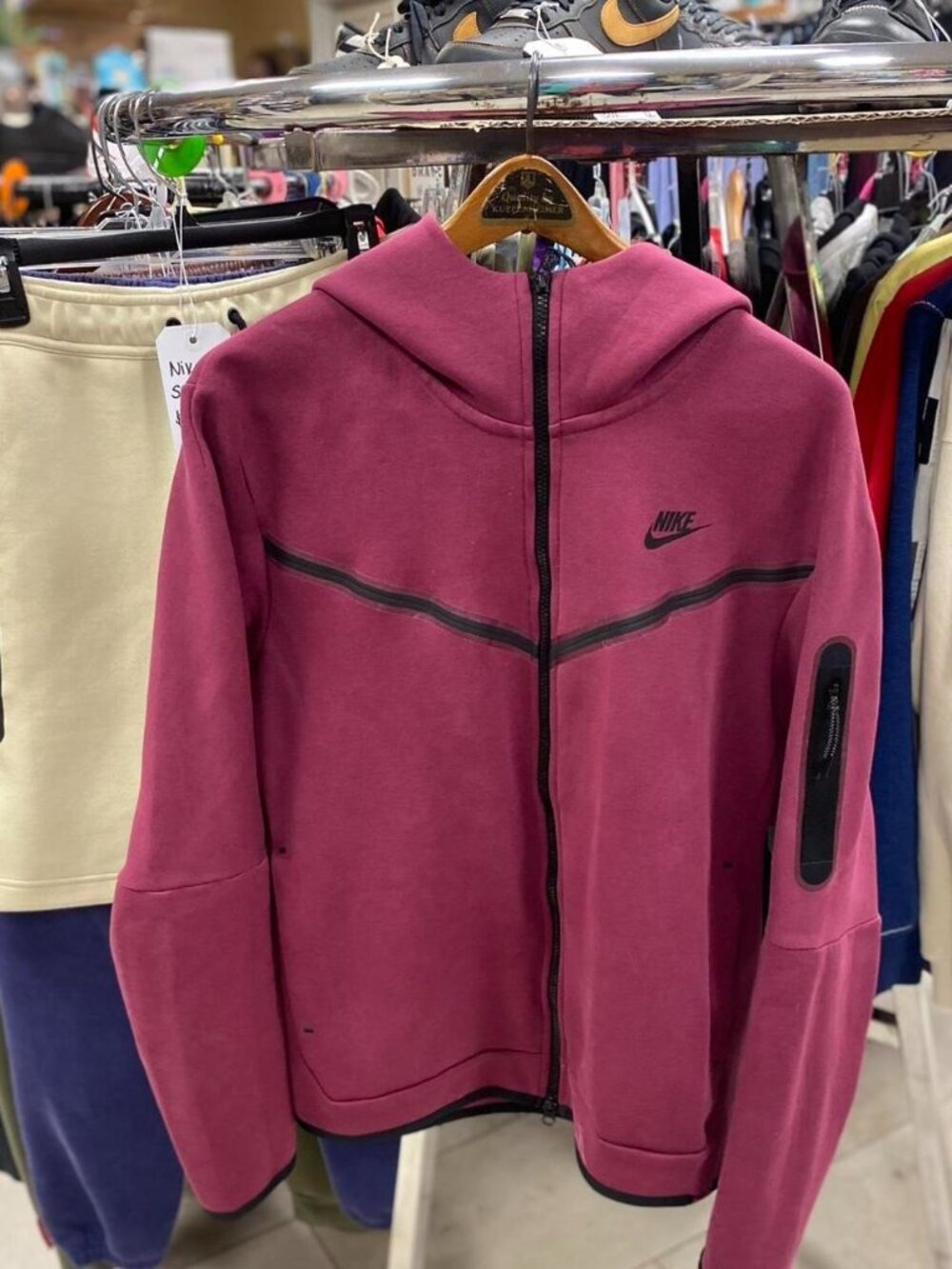 Nike Tech Fleece Full Zip  Hoodie Burgundy (Large)